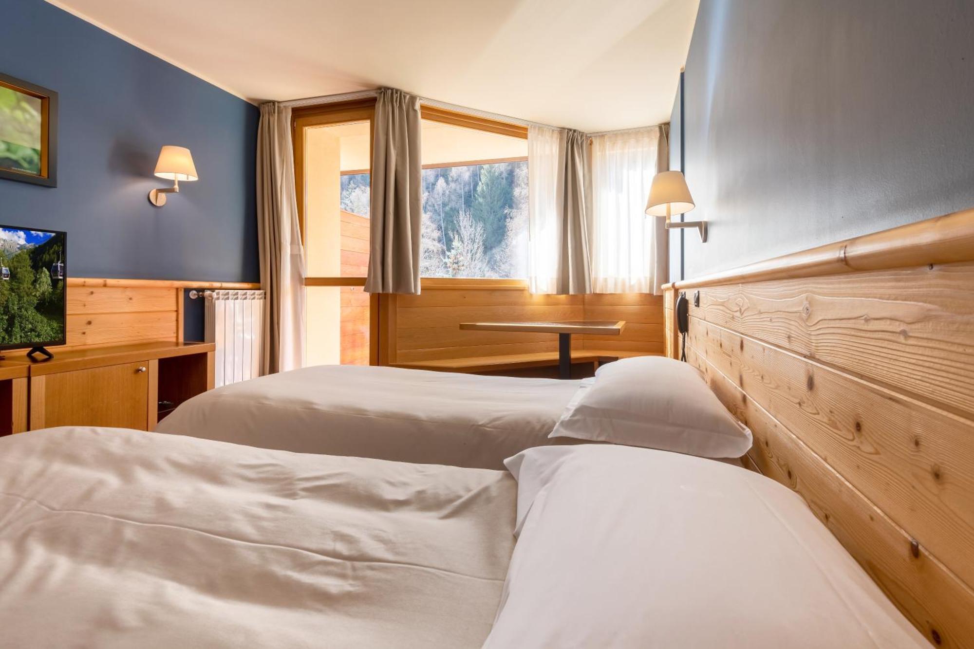 Hotel Garni Pegra Ponte Di Legno Bagian luar foto